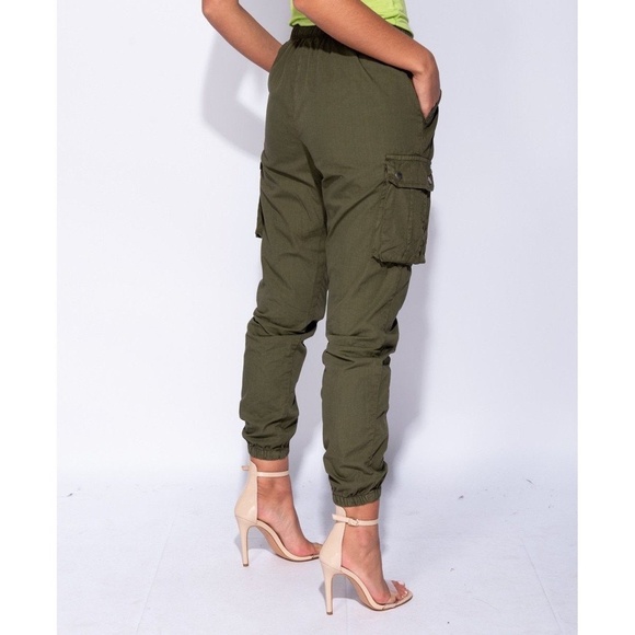 NWT Olive Cargo Pants with Side Pockets and Elasticated Waist - Picture 10 of 14